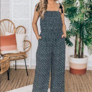 Black and white pattern jumpsuit, M